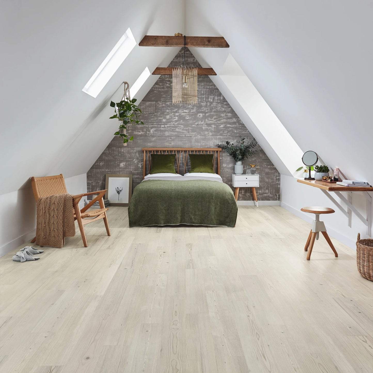 Karndean Knight Tile Grey Scandi Pine KP131