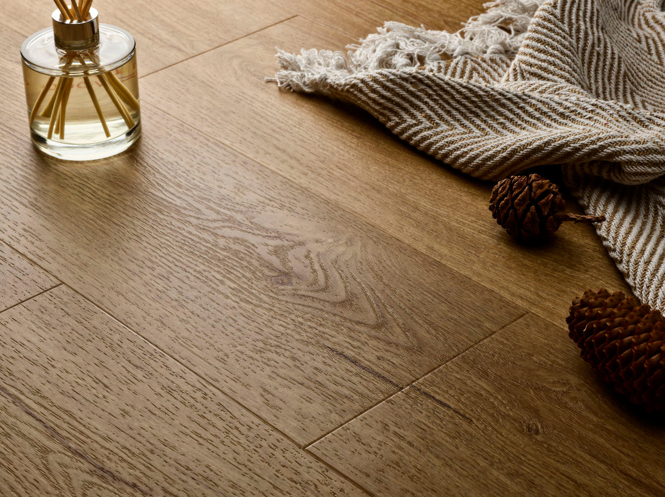 Elements Inspirations Golden Oak EIP12 Plank - Premier Carpets & Flooring Ltd