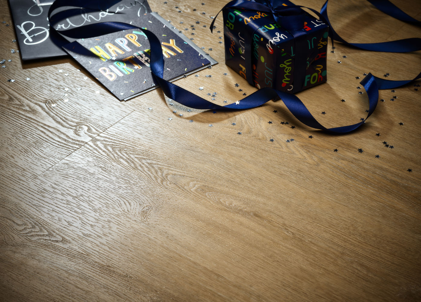 Elements Inspirations Holm Oak EIP10 Plank - Premier Carpets & Flooring Ltd