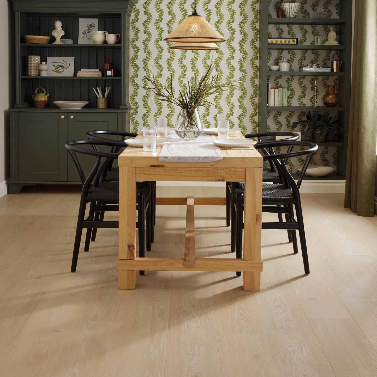 Karndean Art Select Pale Artisan Oak RL32 - Premier Carpets & Flooring Ltd