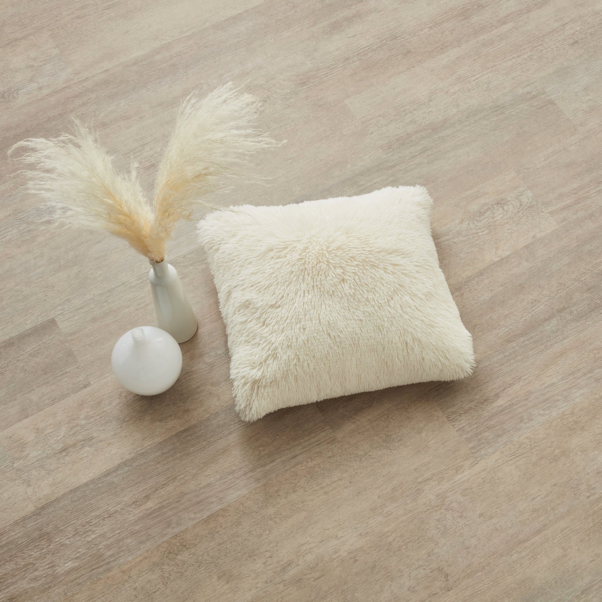 Karndean Knight Tile Coastline Oak KP147 - Premier Carpets & Flooring Ltd