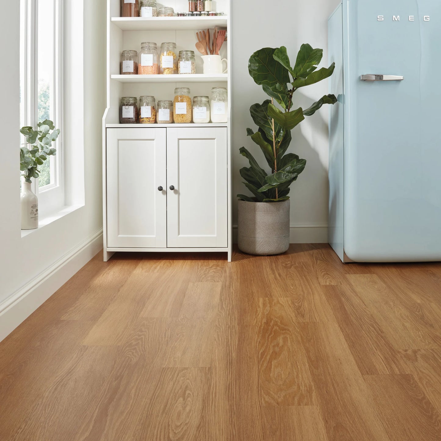 Karndean Knight Tile Honey Limed Oak KP155 - Premier Carpets & Flooring Ltd