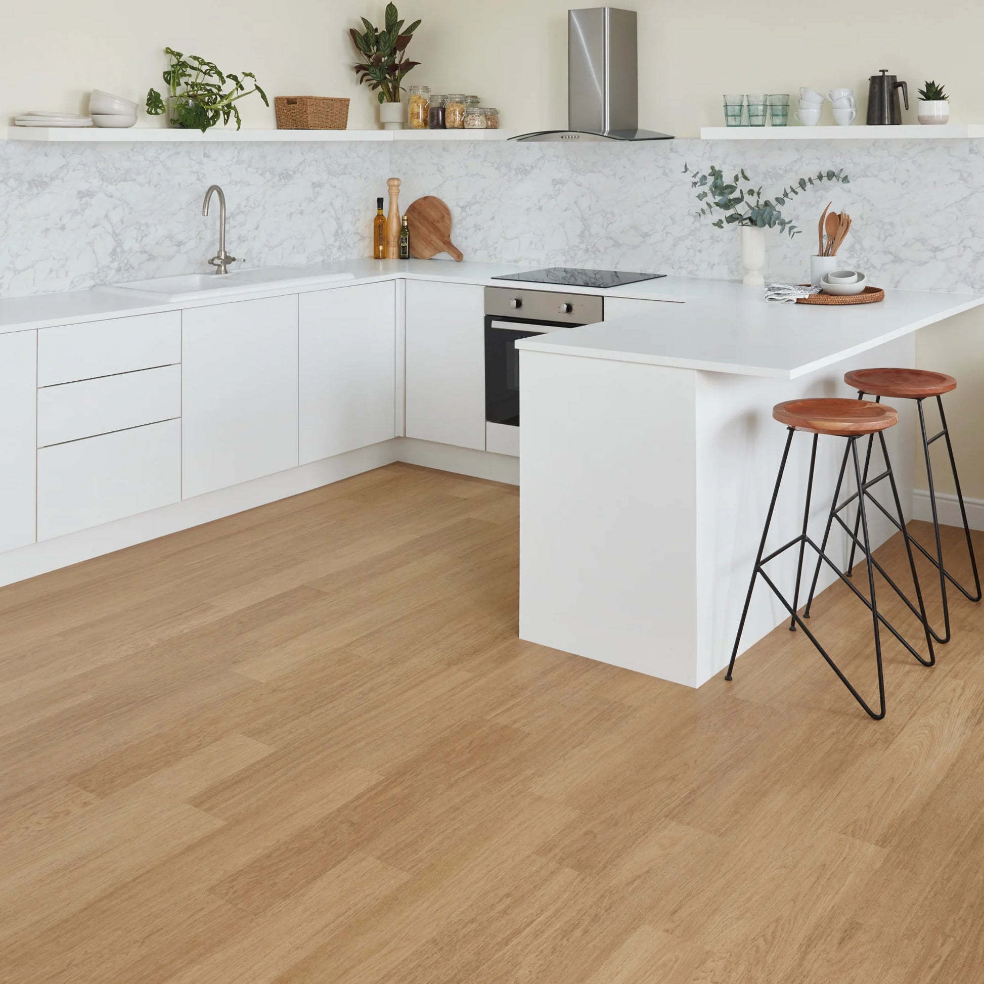 Karndean Knight Tile Natural Studio Oak KP151 - Premier Carpets & Flooring Ltd