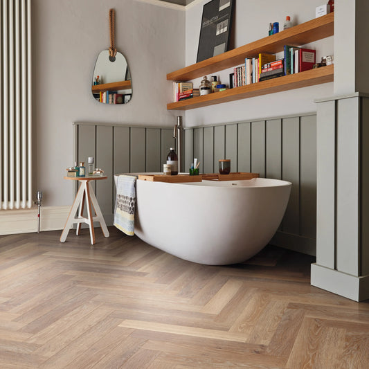 Karndean Knight Tile Pale Limed Oak SM-KP94 - Premier Carpets & Flooring Ltd