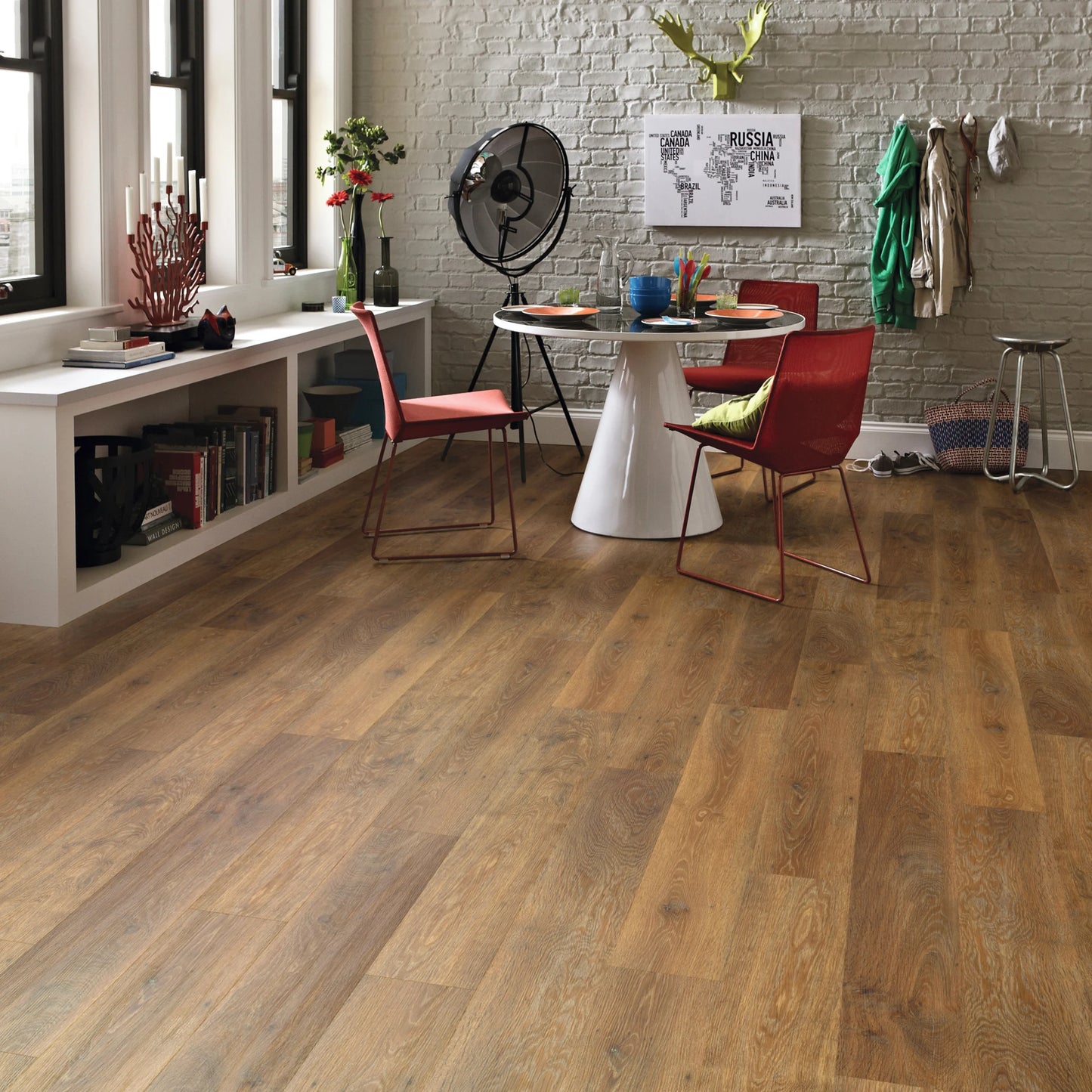 Karndean Knight Tile Rigid Core Classic Limed Oak SCB-KP97-6 - Premier Carpets & Flooring Ltd