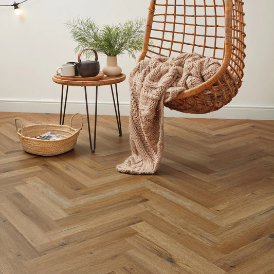 Karndean Knight Tile Traditional Character Oak SM-KP146 - Premier Carpets & Flooring Ltd