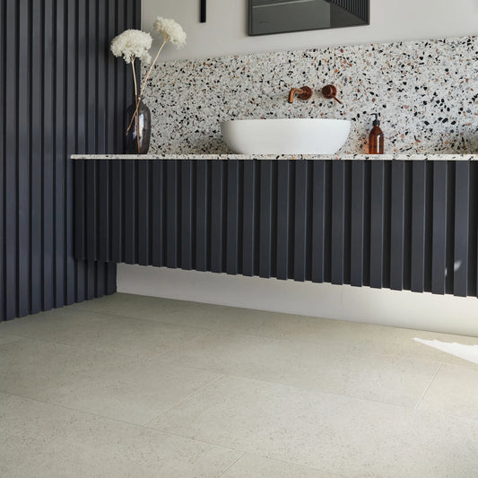 Karndean Art Select Caliza Classico LM39 - Premier Carpets & Flooring Ltd