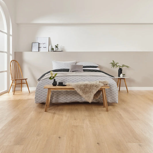 Karndean Van Gogh Canadian Nude Oak VGW8117 - Premier Carpets & Flooring Ltd