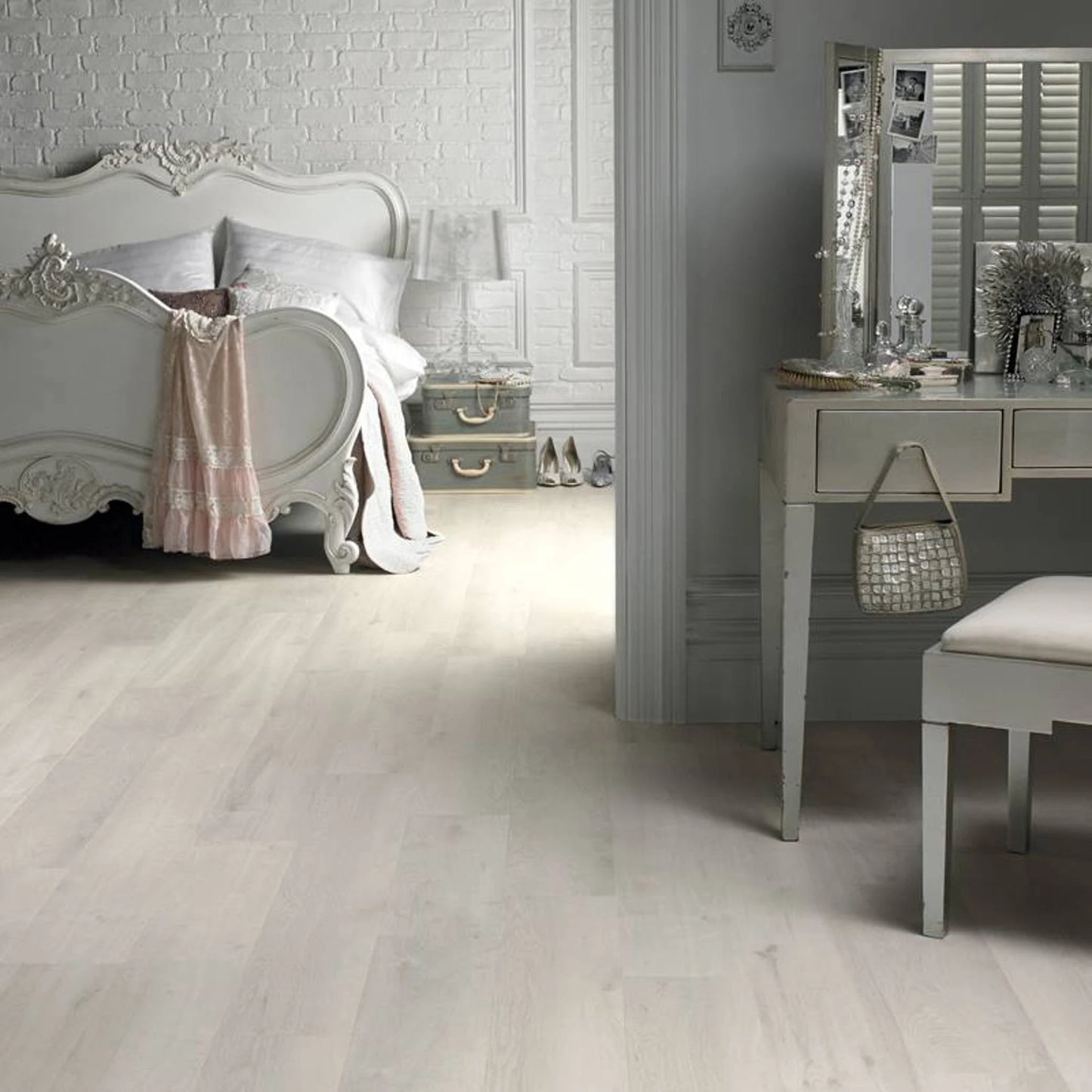 Karndean Van Gogh White Washed Oak VGW80T